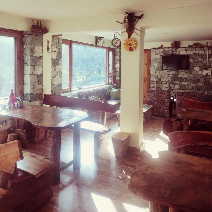 Tirthan Anglers' Retreat Banjar Ngoại thất bức ảnh