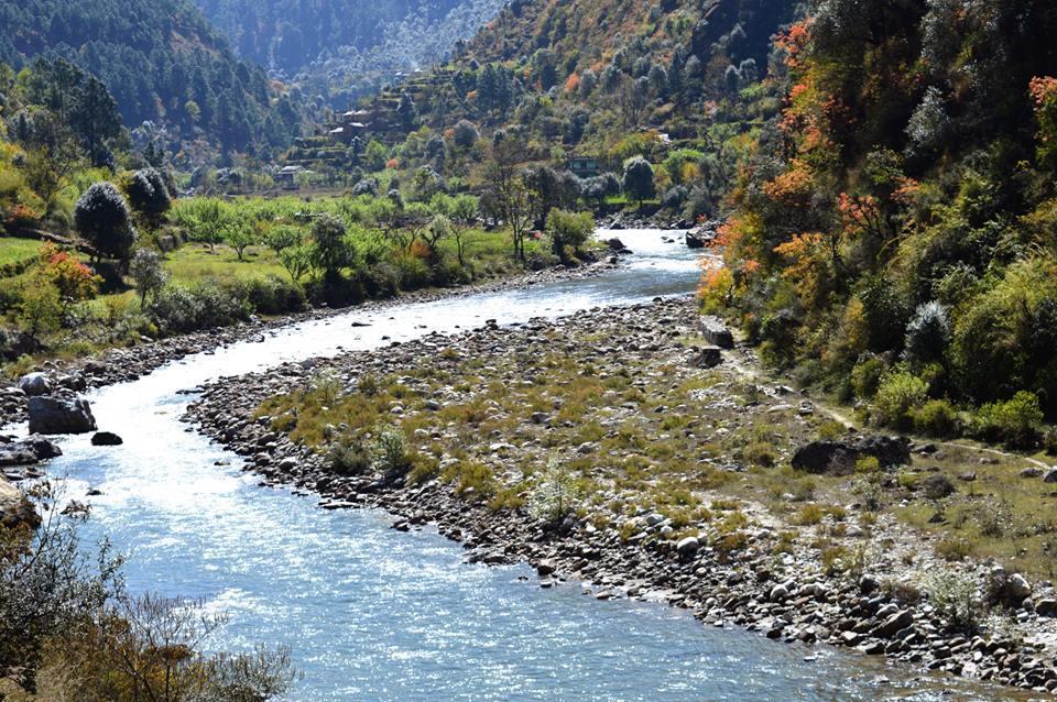 Tirthan Anglers' Retreat Banjar Ngoại thất bức ảnh